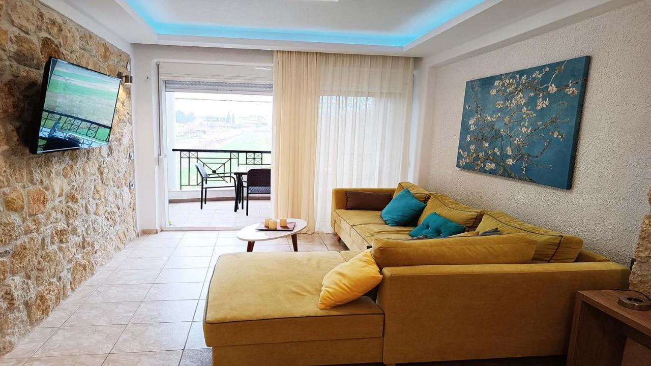 Anastasia Luxury Suites By Xenius Zeus In Nea Flogita Buitenkant foto